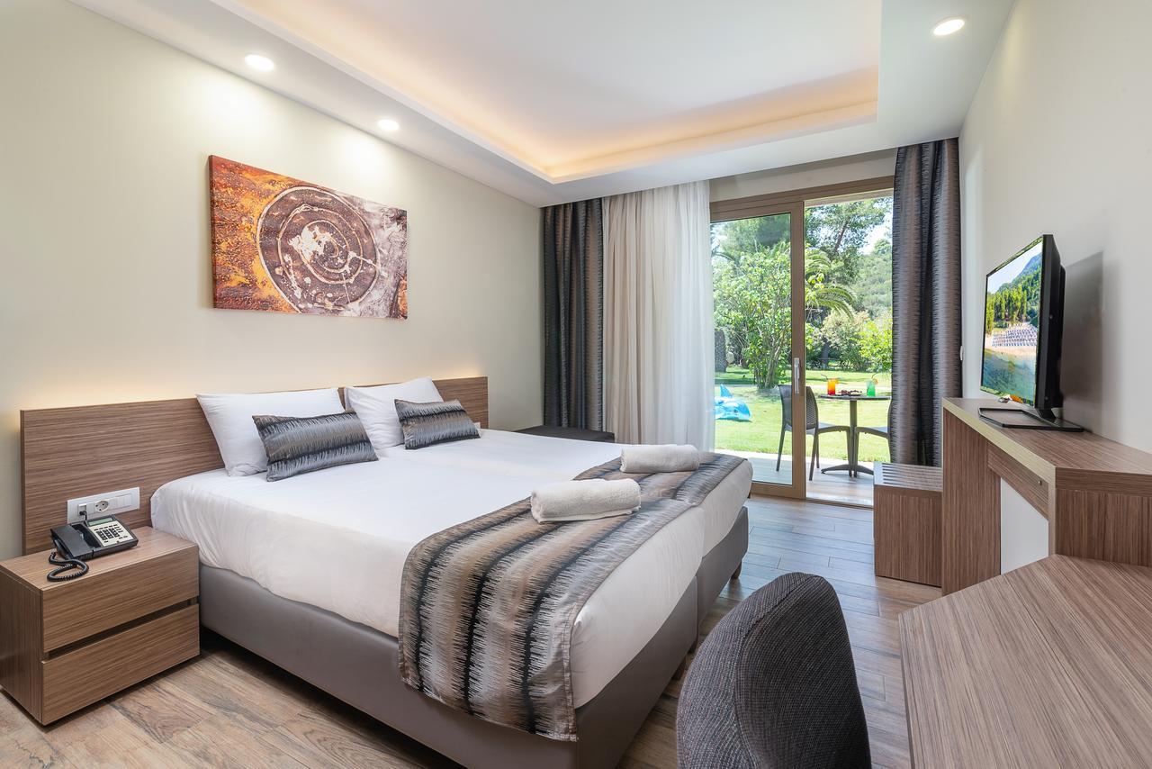 נאוס מרמרס Poseidon Resort Hotel מראה חיצוני תמונה